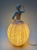 Sculpture lumineuse MADEMOISELLE I